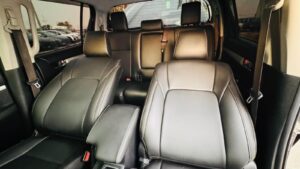 TOYOTA HILUX 2017 RIGHT-HAND-DRIVE.